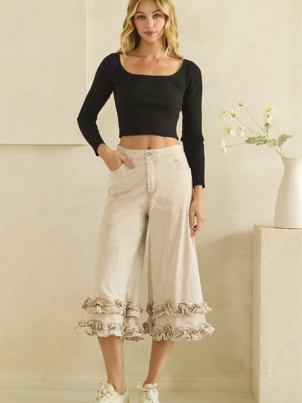 BRAND NEW OLI & HALI RUFFLE HEM COLOTTES-CREAM